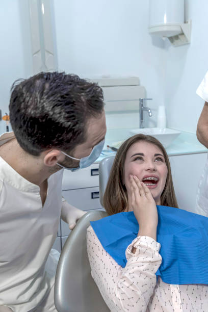 Best Emergency Tooth Extraction in Maquoketa, IA